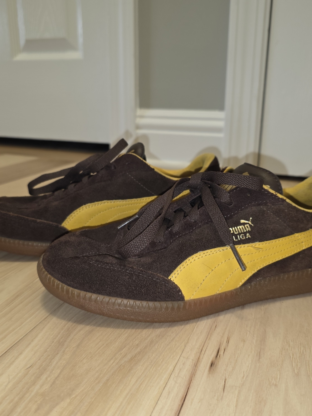 Puma Womens Suede Classic Trainer in Brown and Yellow